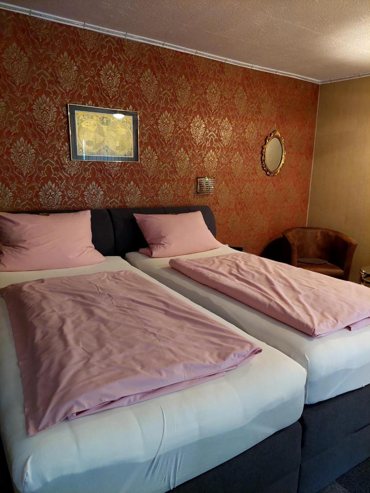 Hotel Am Hallenbad Garni